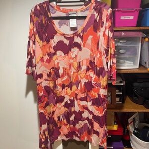 Logo by Lori Goldstein tunic top with elbow sleeves in red/orange/pink